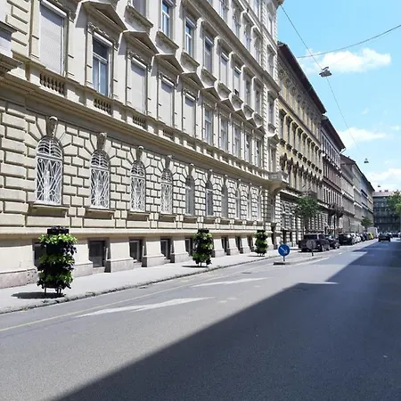 Citypark Classic Downtown Appartamento Budapest